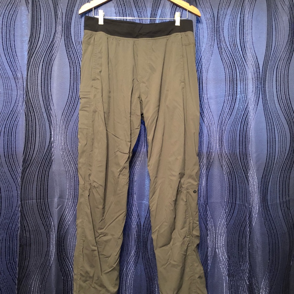 Men’s Lululemon Sweatpants Sz Large With Liner